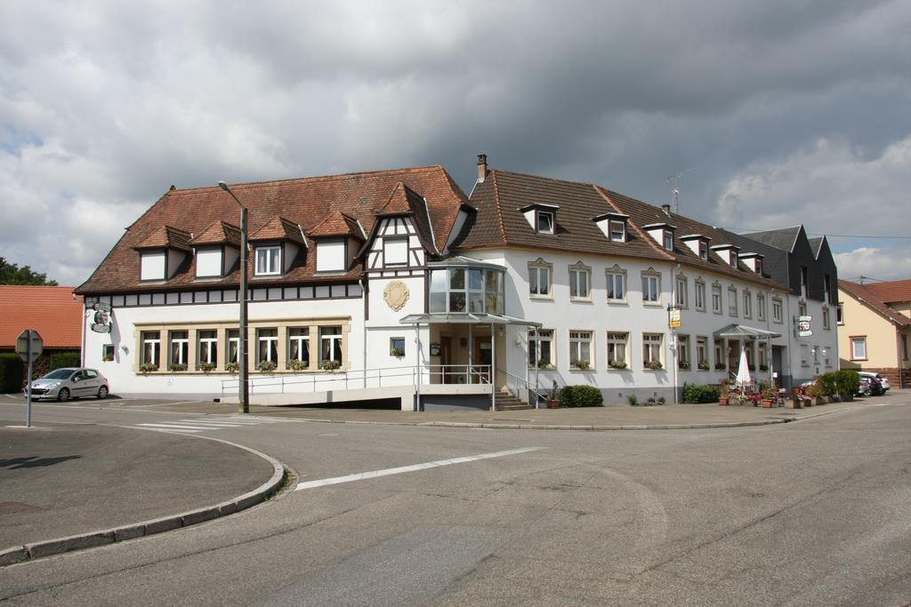 Hotel Restaurant A L'Etoile Merkwiller-Pechelbronn Exterior photo